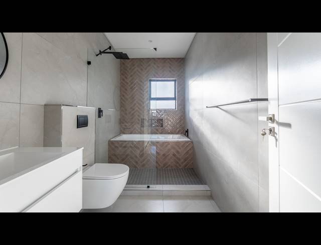 4 BEDROOM HOUSE FOR SALE IN SANDOWN